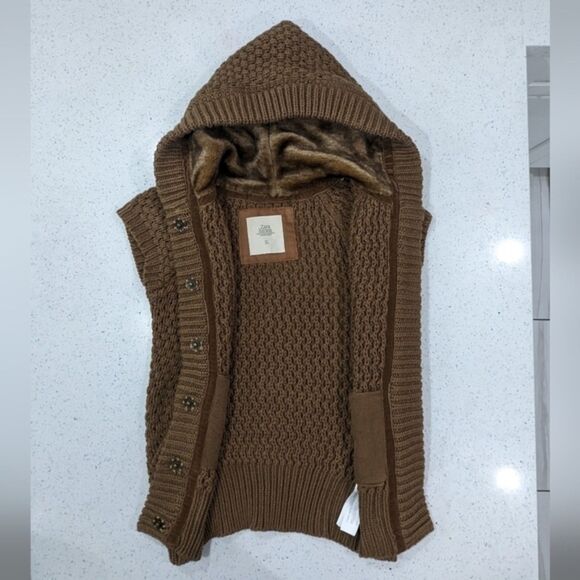 Zara Knitwear Woman Brown Hooded Sweater Vest Faux Fur Pockets Button Front S - Picture 3 of 9